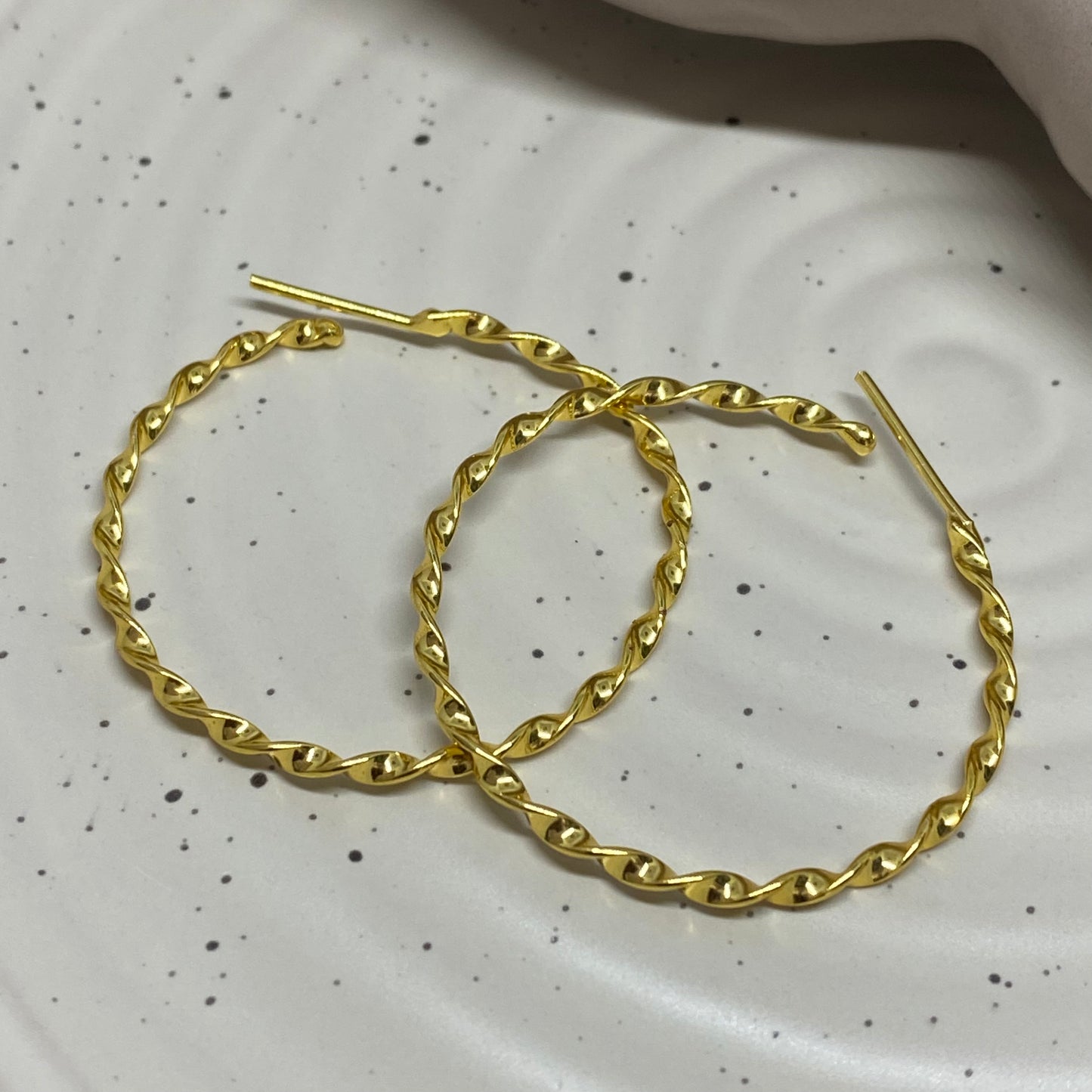 Large Twisted Golden Hoop - 54