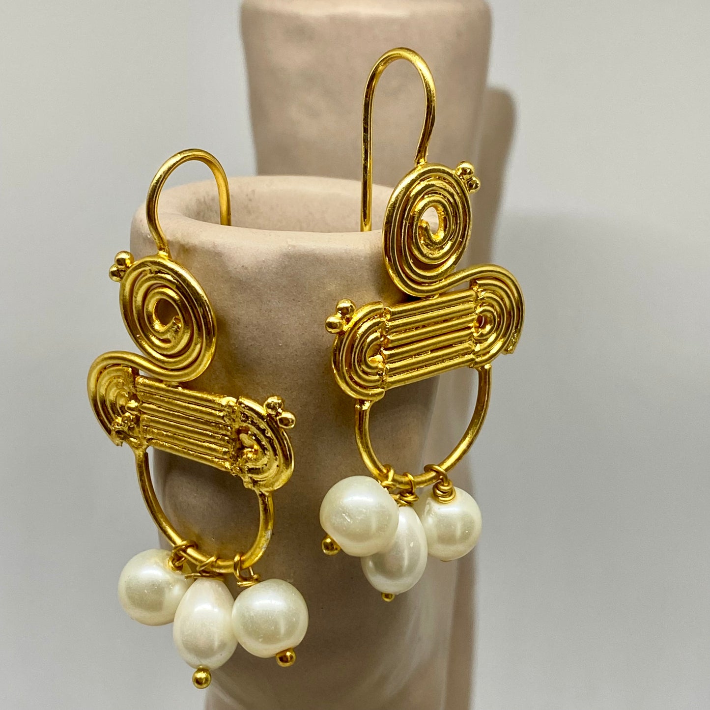 Wired Hook Earring - S131