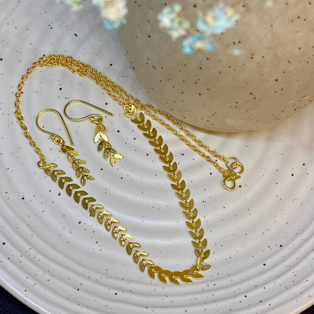 Leaf Design Necklace Set