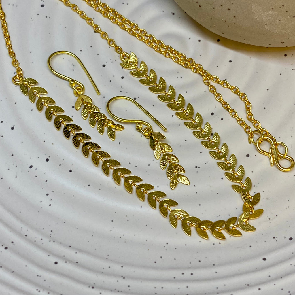 Leaf Design Necklace Set