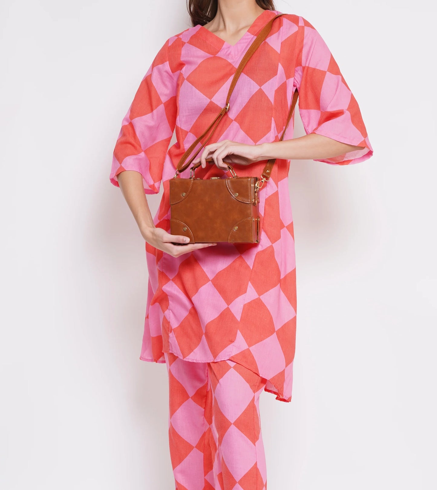 Vegan Leather Boxbag along with Sling - 08