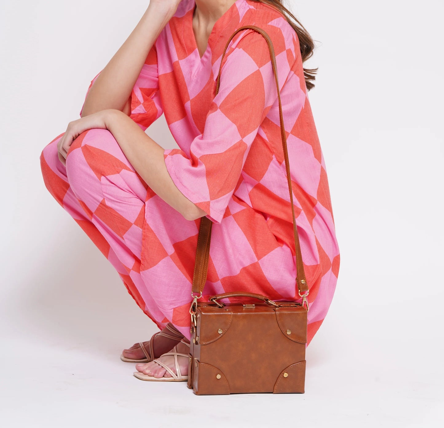 Vegan Leather Boxbag along with Sling - 08