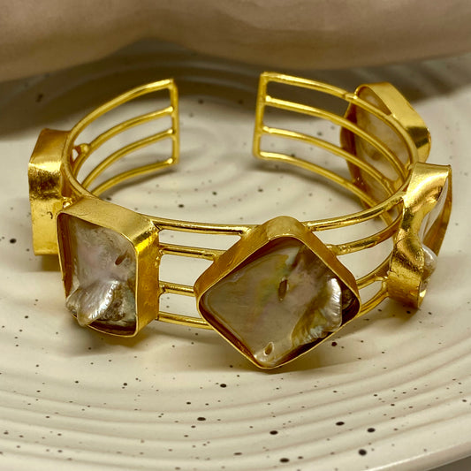 Baroque Pearl Bracelet - F48