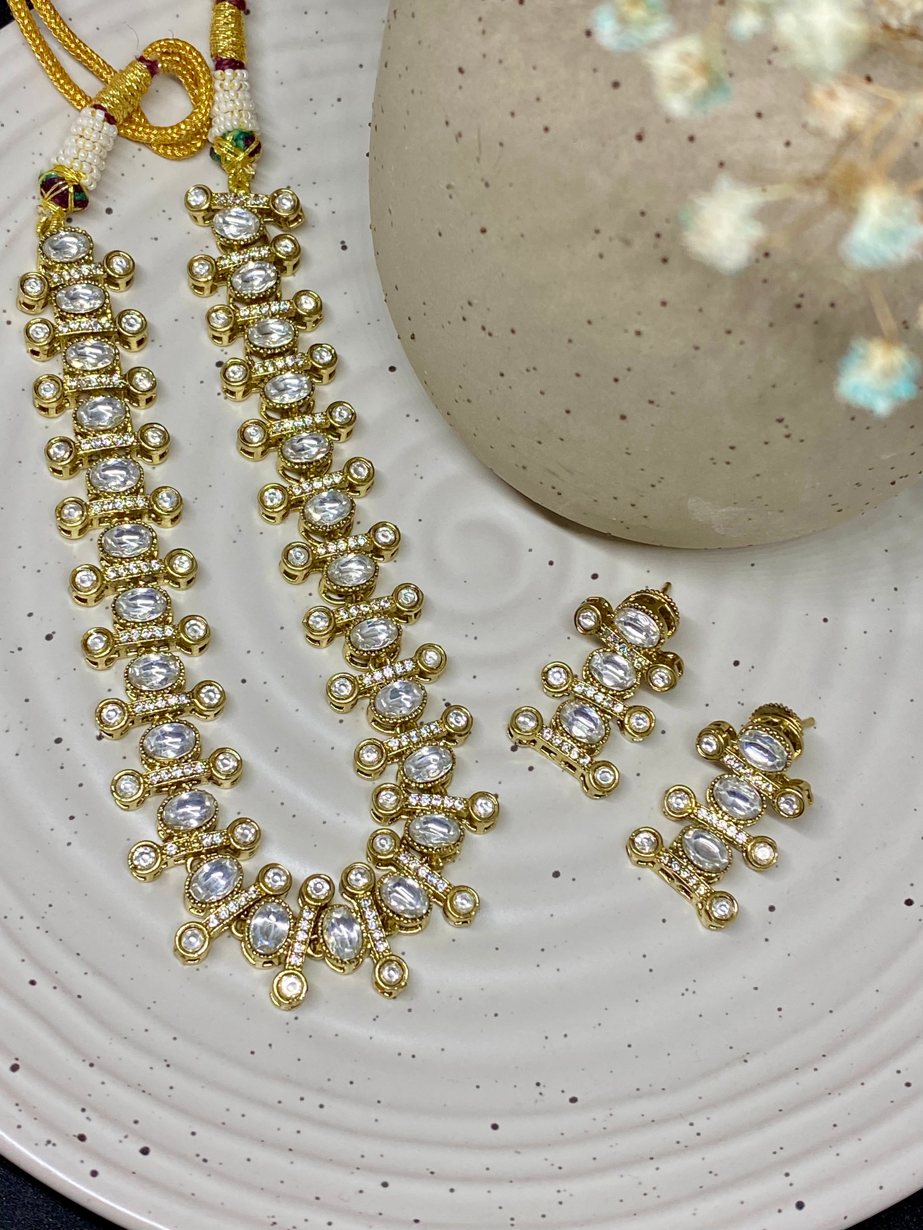 Kundan Necklace Set