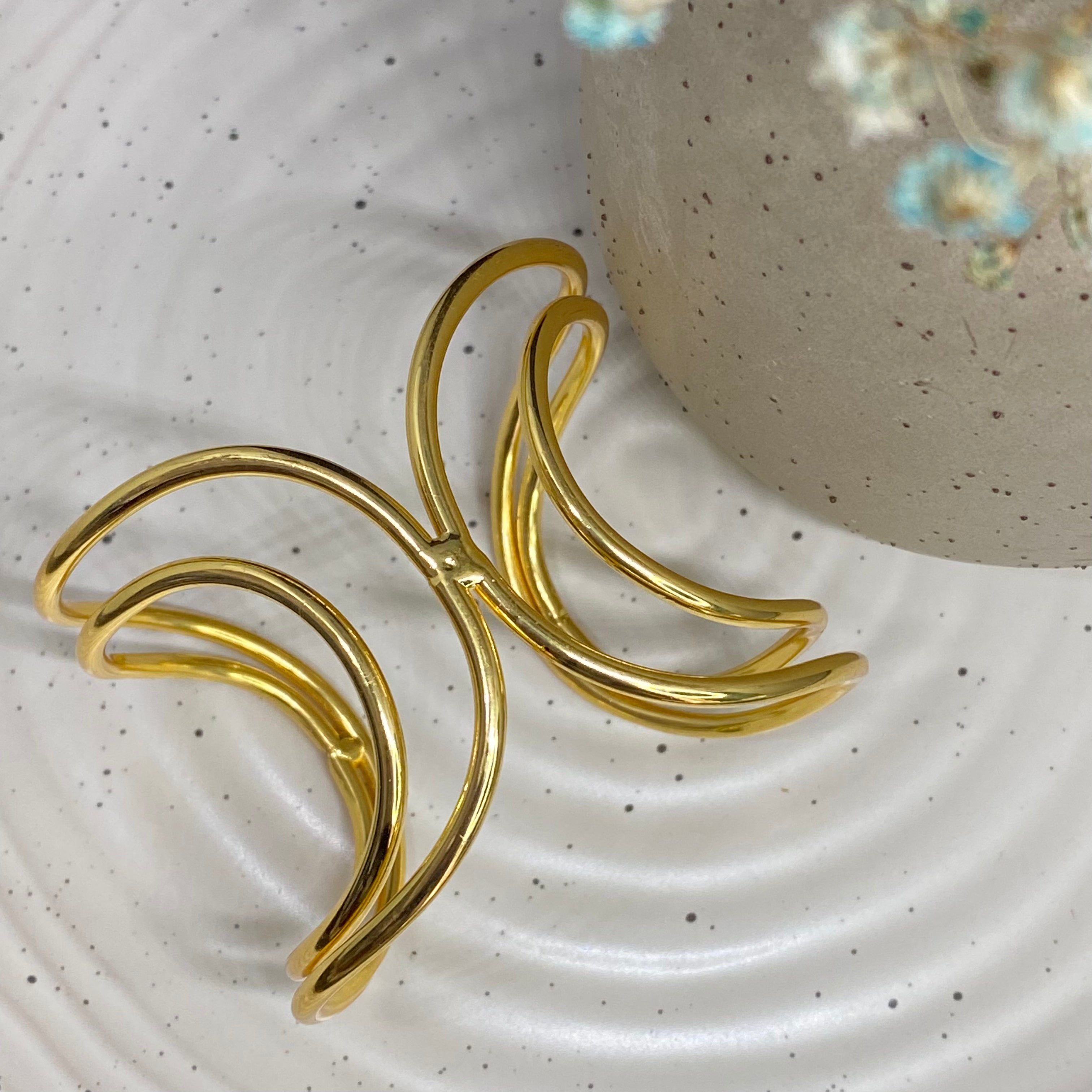 Crossover Cuff