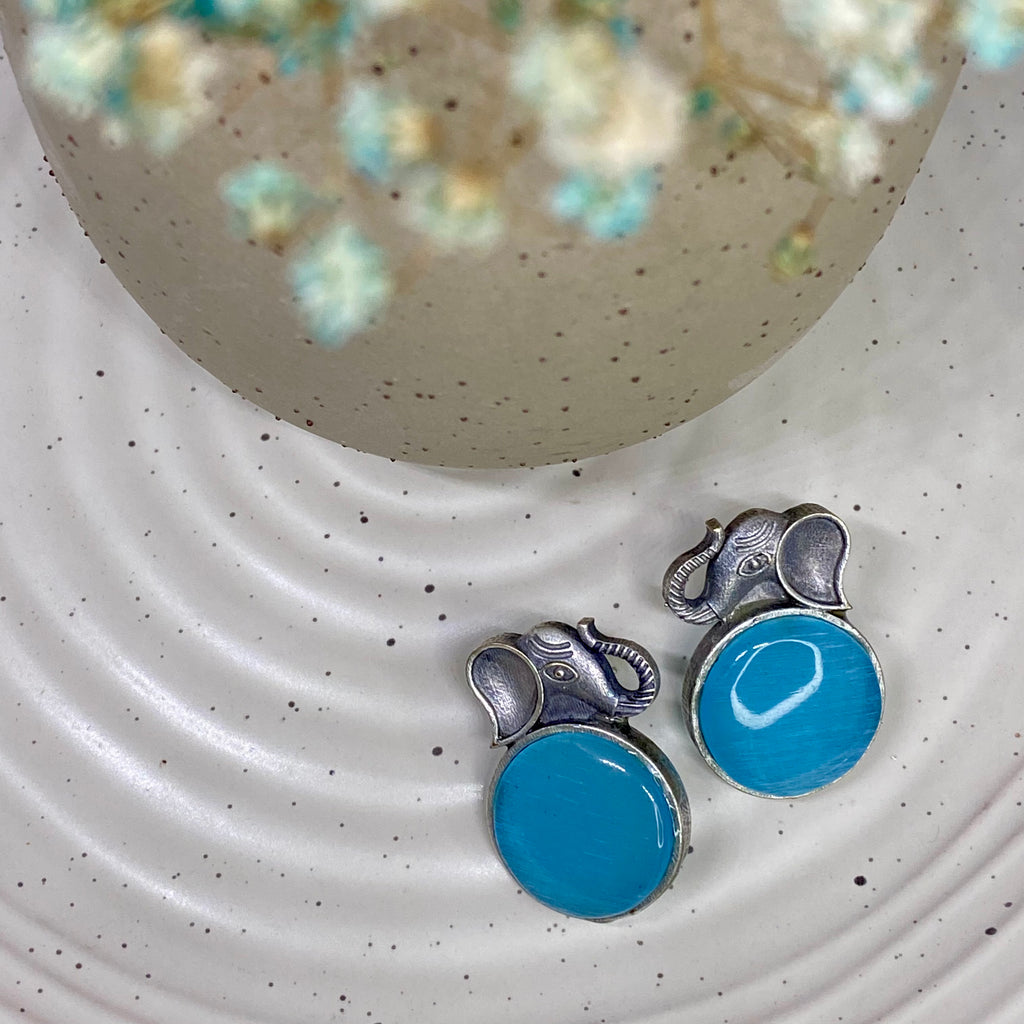 Monalisa Stone Elephant Earring