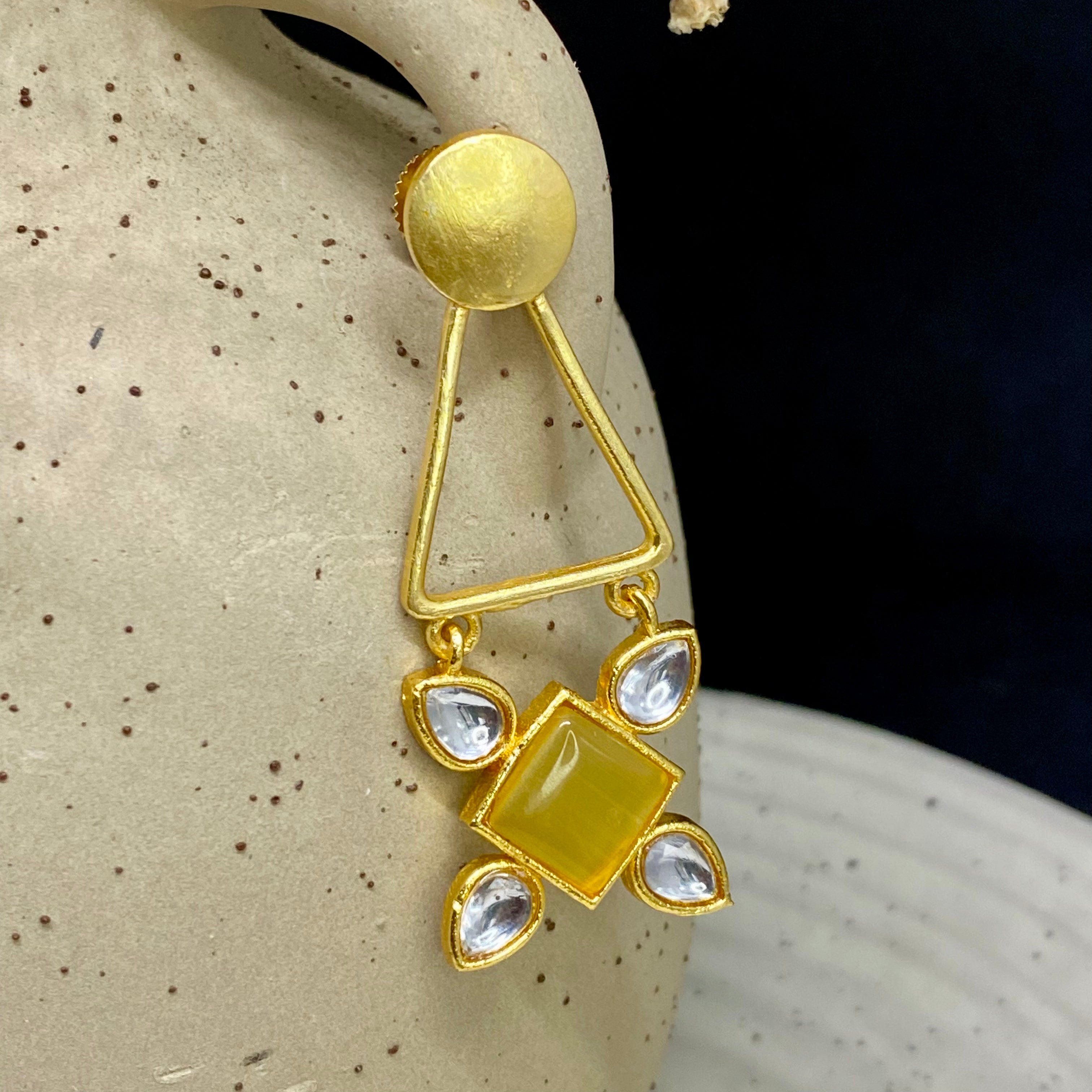 Monalisa Stone Kundan Earring