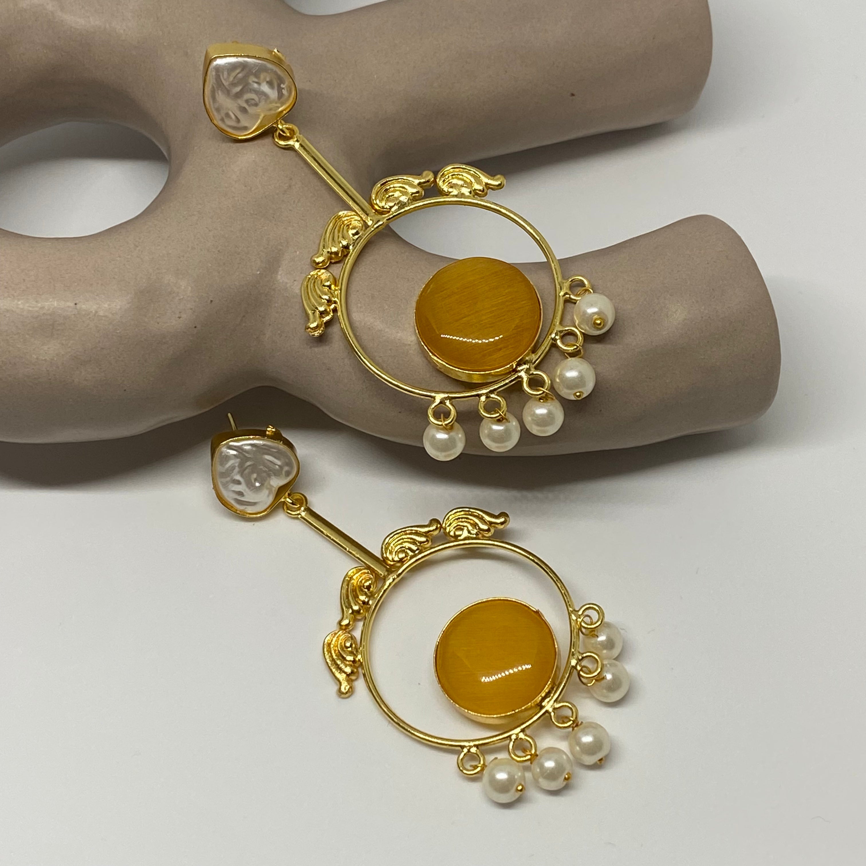 Monalisa Stone With Pearls Earring- 21