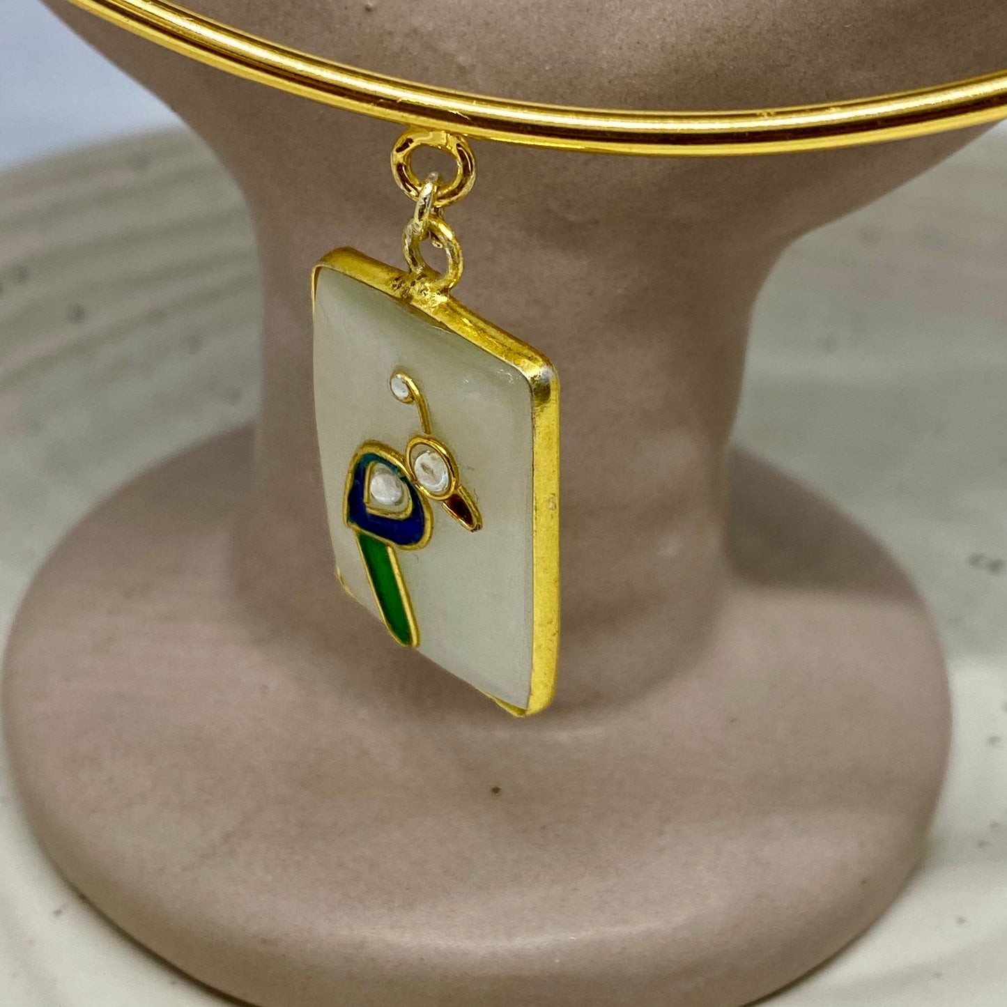 Monalisa Bird Stone Hasli Necklace -24