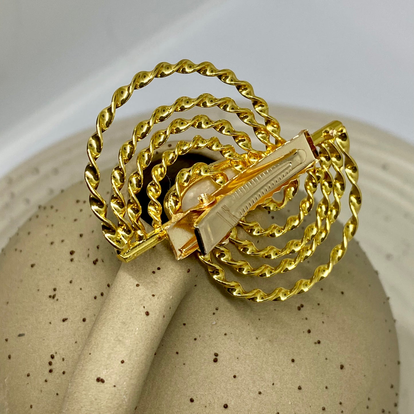 Baroque Pearl Hair Clip - 01