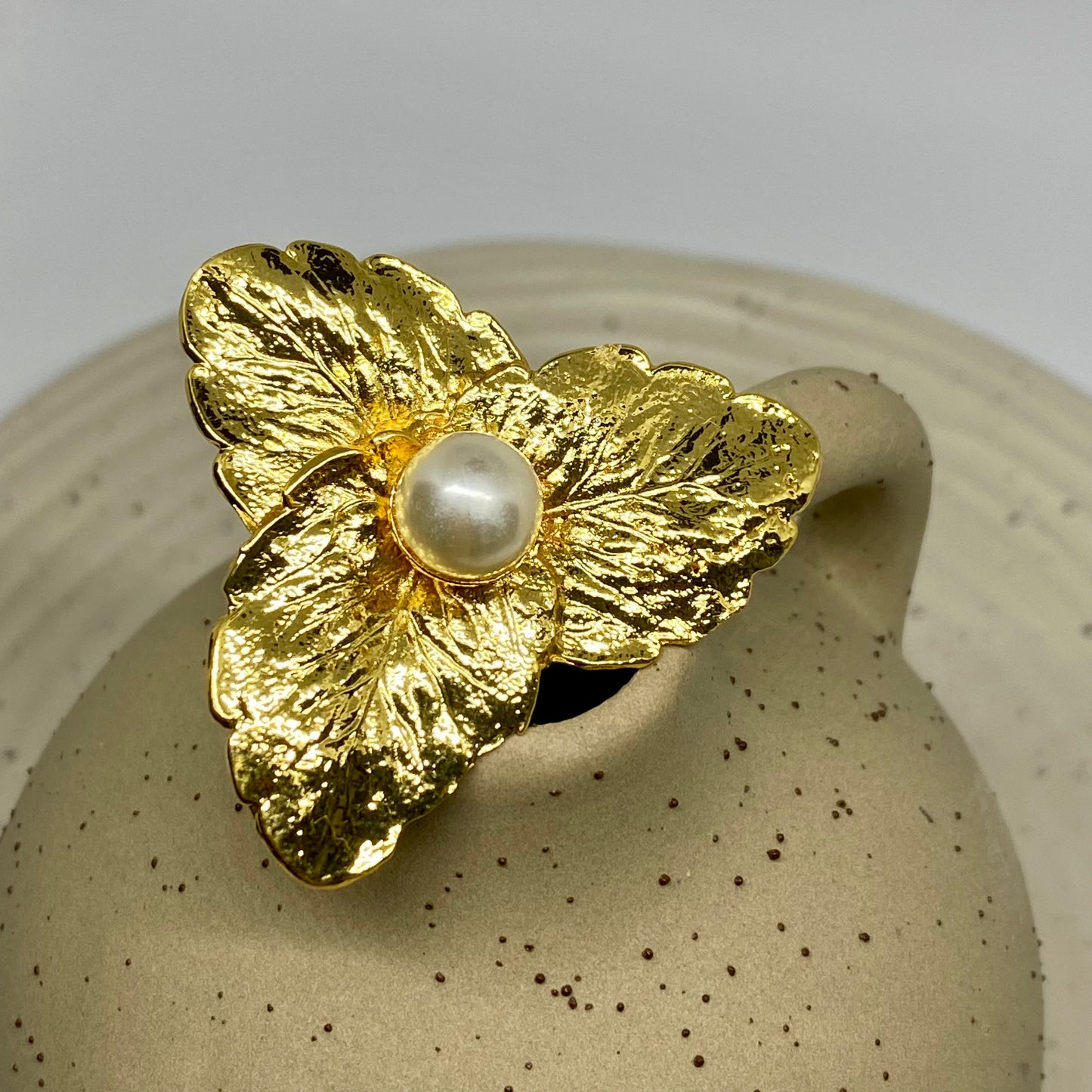 Leaf With Pearl Hook - 02