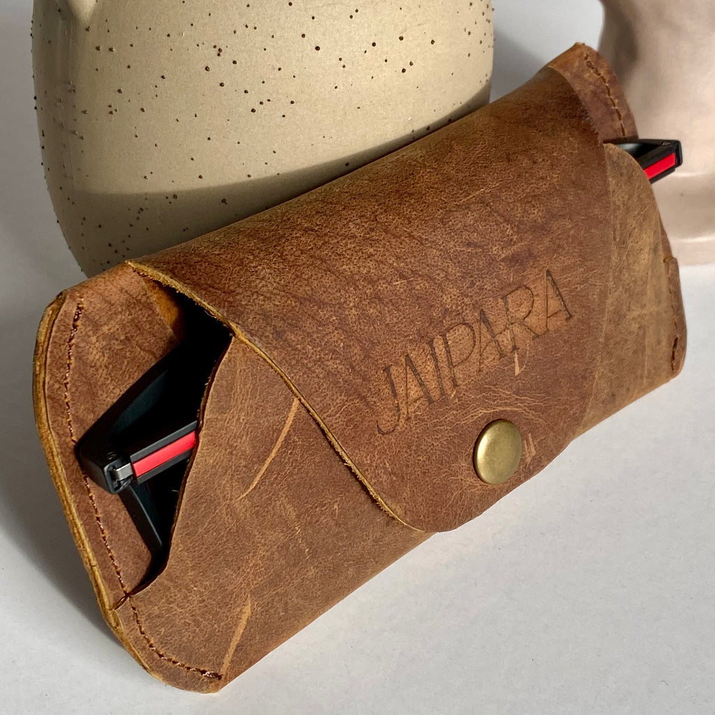 Eyewear Holder - 03