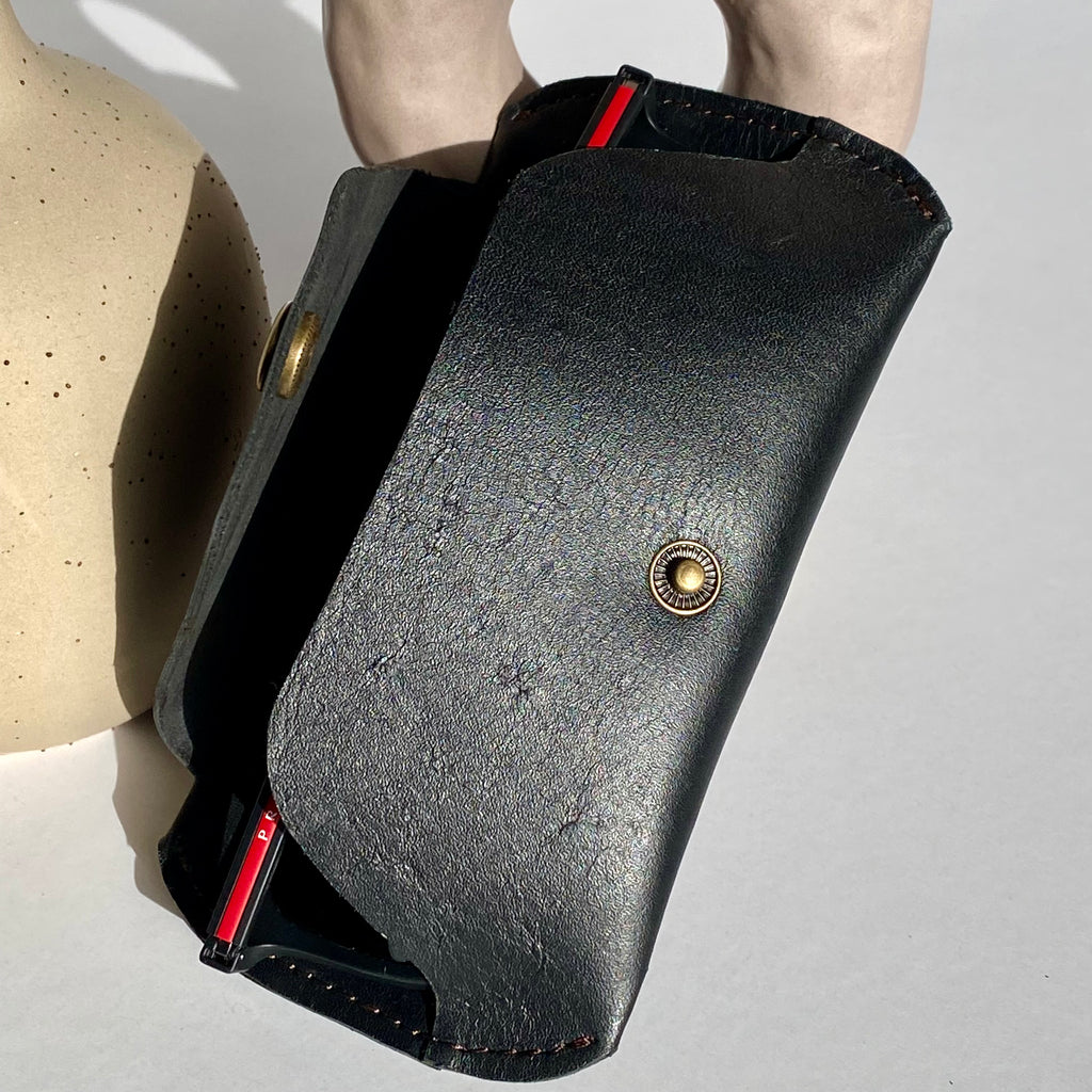 Eyewear Holder - 03