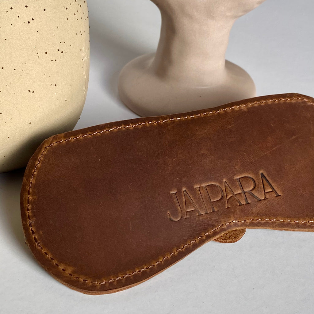 Eyewear Holder - 04